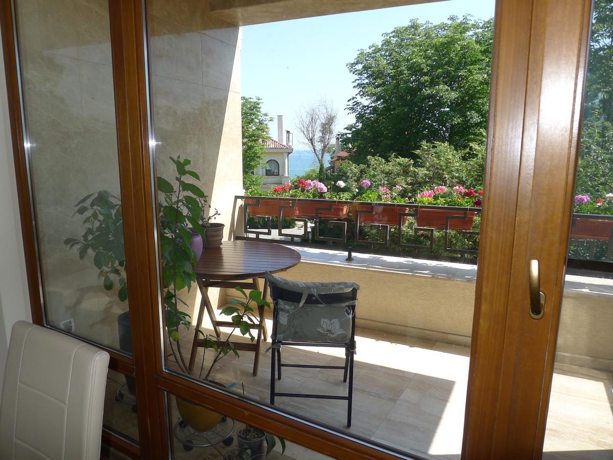 Sea Garden Lux Apartment Varna ภายนอก รูปภาพ