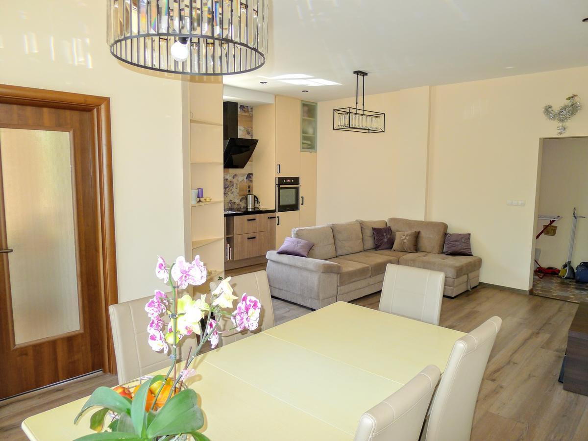 Sea Garden Lux Apartment Varna ภายนอก รูปภาพ