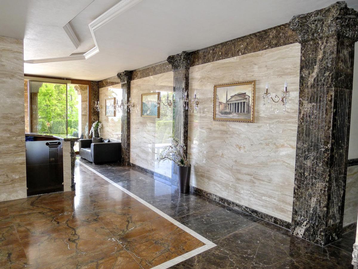 Sea Garden Lux Apartment Varna ภายนอก รูปภาพ