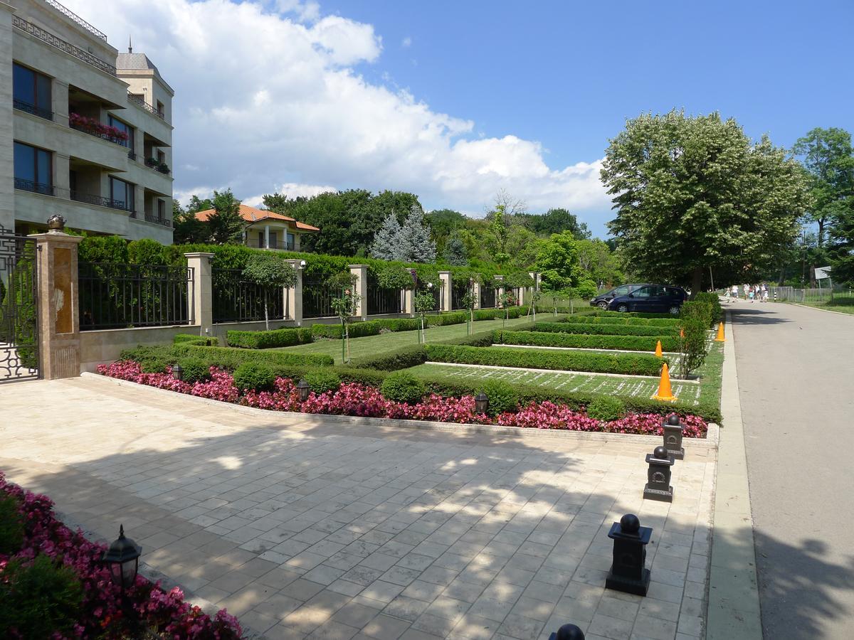 Sea Garden Lux Apartment Varna ภายนอก รูปภาพ
